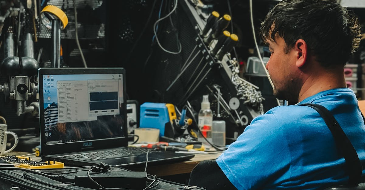 Common Issues Resolved by Mobile Laptop Screen Repair Technicians