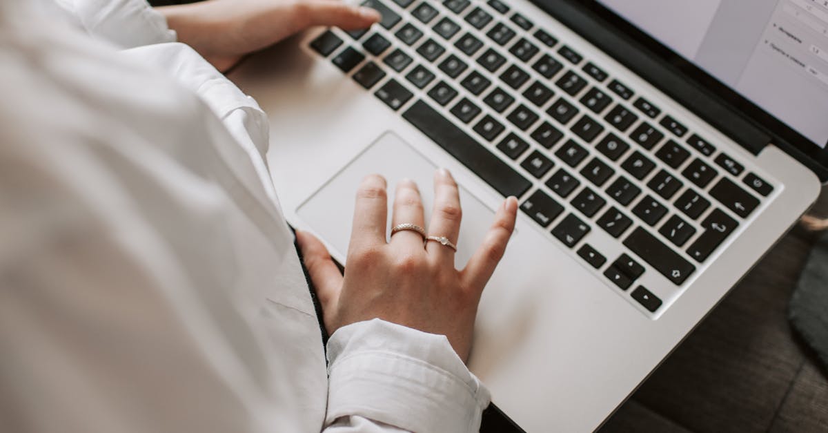 Understanding the Warranty Coverage for In-Store Screen Repairs